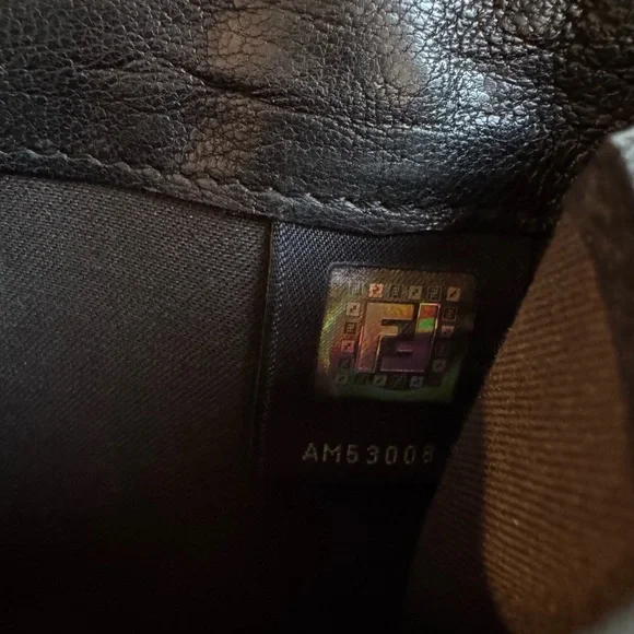 Fendi P. Foglio Spy Nappa Black Leather Wallet- with COA, box, and dust bag - Picture 5 of 13